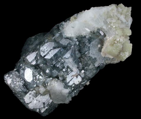 Fluorapatite with Muscovite and Albite from Minas Gerais, Brazil