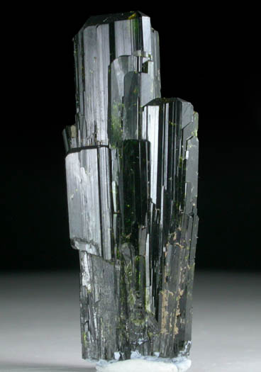 Epidote from Pampa Blanca District, Castrovirreyna Province, Huancavelica, Peru