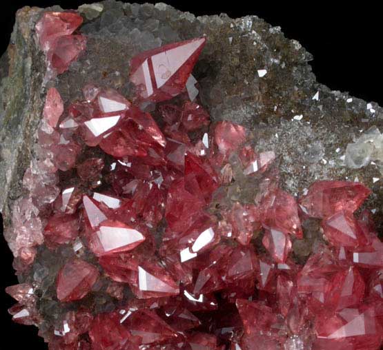 Rhodochrosite over Quartz from Uchucchaqua Mine, Oyon Province, Lima Department, Peru