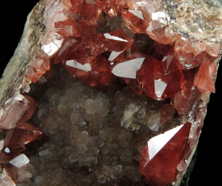 Rhodochrosite over Quartz from Uchucchaqua Mine, Oyon Province, Lima Department, Peru