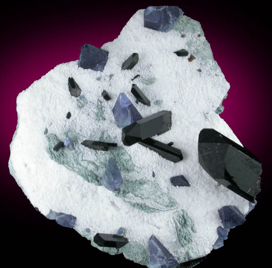 Benitoite, Neptunite, Joaquinite-(Ce) on Natrolite from Benitoite Gem Mine, New Idria District, San Benito County, California (Type Locality for Benitoite and Joaquinite-(Ce))