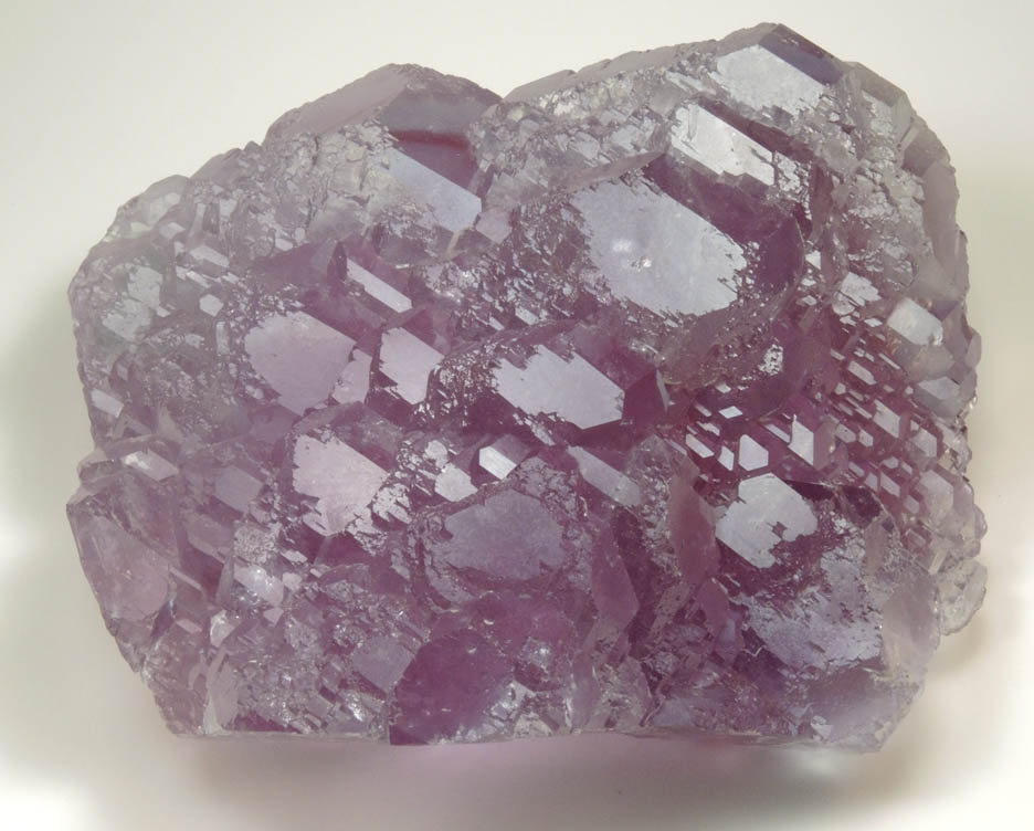 Fluorite with internal phantom-growth zoning from Dongpo Mine, Yizhang , Hunan, China