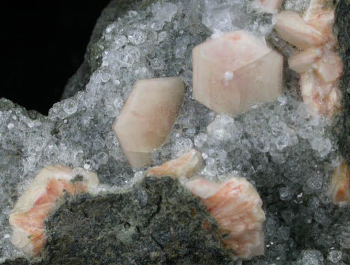 Gmelinite on Analcime from Little Deerpark Quarry, Madman's Window, Glenarm, County Antrim, Northern Ireland (Type Locality for Gmelinite)