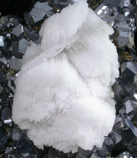 Galena (Spinel-law twinned) with Calcite from Dalnegorsk, Primorskiy Kray, Russia