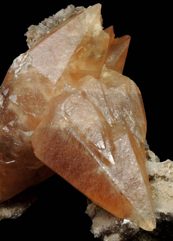 Calcite from Pugh Quarry, 6 km NNW of Custar, Wood County, Ohio