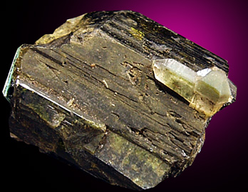 Quartz (Japan Law-twinned) on Epidote from Green Monster Mountain-Copper Mountain area, Prince of Wales Island, Alaska