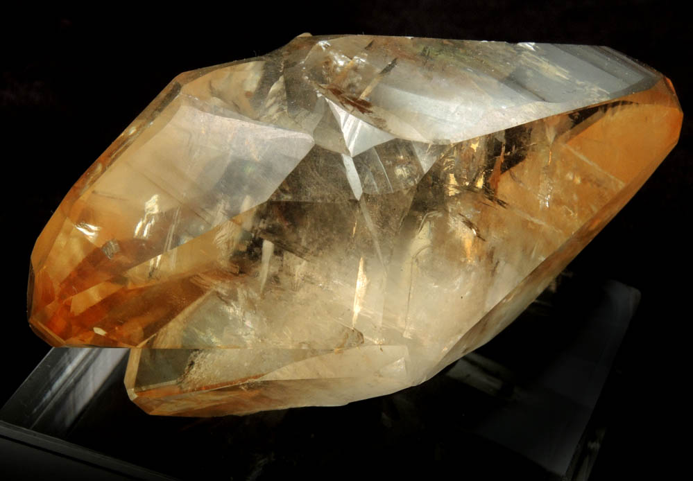 Calcite (twinned crystals) from Elmwood Mine, Carthage, Smith County, Tennessee