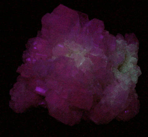 Albite var. Cleavelandite from Mendes Pimentel, Minas Gerais, Brazil