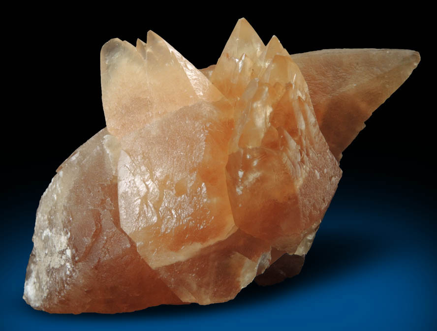 Calcite from Pugh Quarry, 6 km NNW of Custar, Wood County, Ohio