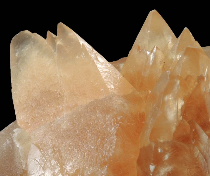 Calcite from Pugh Quarry, 6 km NNW of Custar, Wood County, Ohio