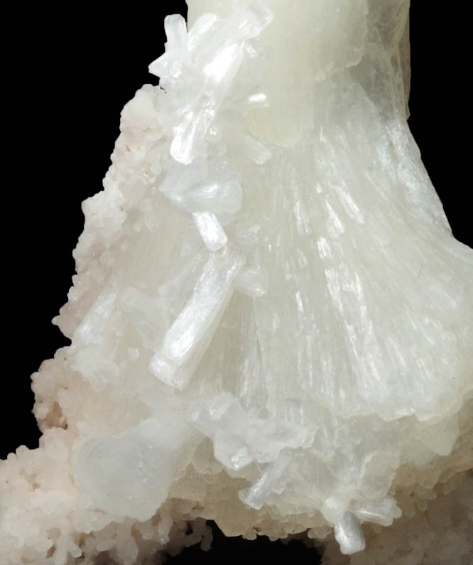 Stilbite on Quartz from Aurangabad, Maharashtra, India