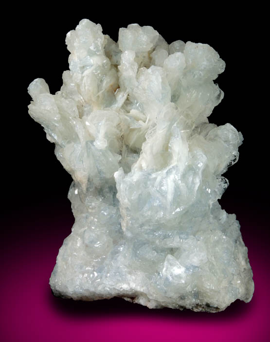 Calcite from Mojina Mine, 5.6 km SW of Constitucin, Chihuahua, Mexico