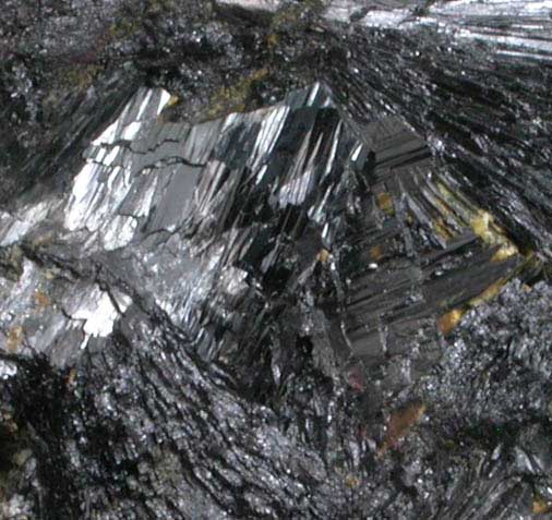 Wolframite (Ferberite-Hübnerite) with Tungstite from Llallagua, Bustillos Province, Potosi Department, Bolivia