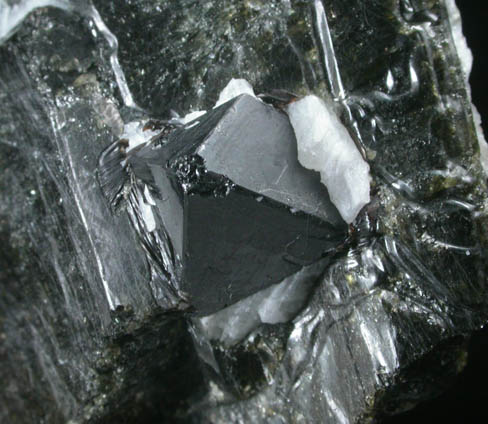 Spinel var. Ferroan Spinel on Forsterite from Ratnapura District, Sabaragamuwa Province, Sri Lanka