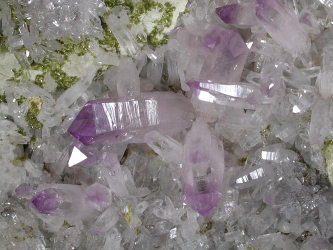 Quartz var. Amethyst with Epidote from Piedra Parada, near Las Vigas, Tatatila, Veracruz, Mexico