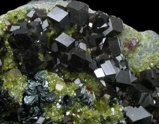 Grossular Garnet with Diopside and Clinochlore from Jeffrey Mine, Asbestos, Qubec, Canada
