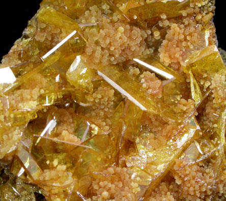 Wulfenite with Mimetite on Willemite from Sierra de Los Lamentos, Chihuahua, Mexico