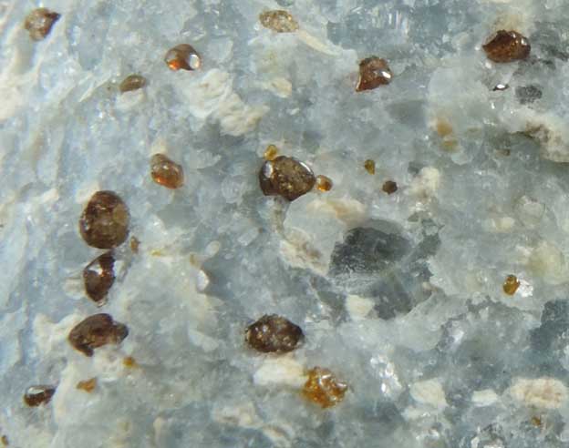 Riversideite and Vesuvianite in Calcite from Crestmore Quarry, Riverside County, California (Type Locality for Riversideite)