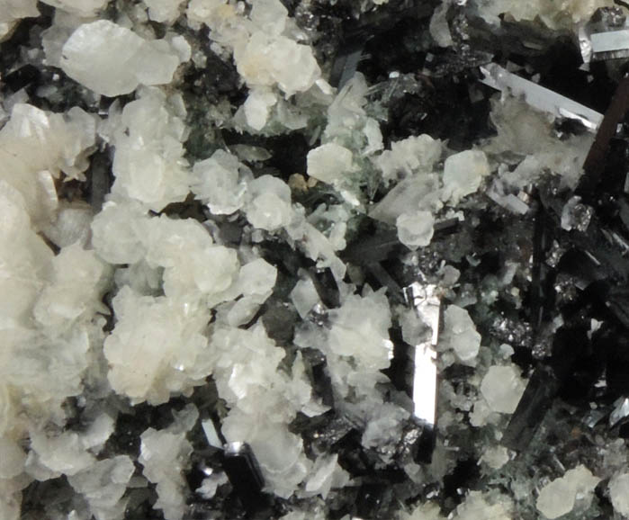 Ferberite (twinned crystals) from Tlerza, Romania