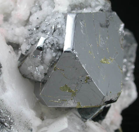 Carrollite with Chalcopyrite on Calcite from Kambove Mining District, 130 km NW of Lubumbashi, Katanga Copperbelt, Lualaba Province, Democratic Republic of the Congo