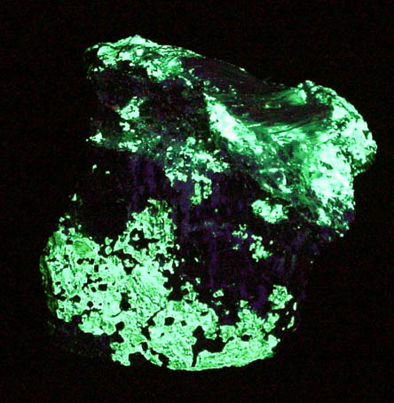 Sussexite on Franklinite and Willemite from Franklin, Sussex County, New Jersey (Type Locality for Sussexite and Franklinite)