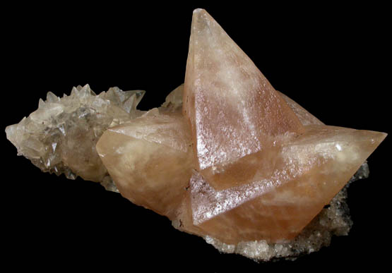 Calcite from Pugh Quarry, 6 km NNW of Custar, Wood County, Ohio