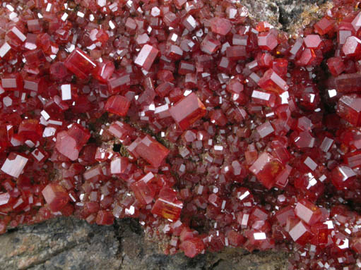 Vanadinite from Apache Mine (Vanadium Shaft), 8 km north of Globe, Gila County, Arizona