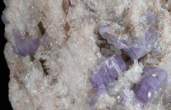 Fluorapatite on Quartz and Albite from Harvard Quarry, Noyes Mountain, Greenwood, Oxford County, Maine