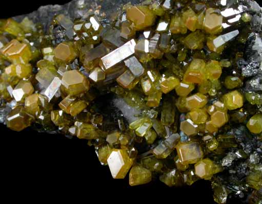 Mimetite on Cesarolite from Guatomo Mine, near Tham Thalu, south of Hat Yai, Yala Province, Thailand