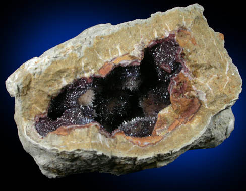 Kutnohorite and Aragonite from Levane, Val D'Arno, Tuscany, Italy