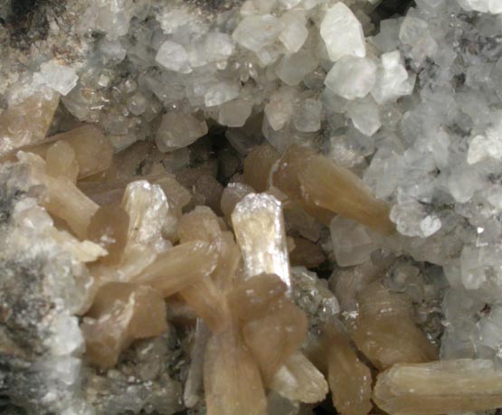 Stilbite-Ca on Calcite from Paterson, Passaic County, New Jersey