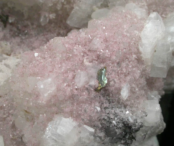 Heulandite on Quartz with Albite, Chalcopyrite, Calcite from Prospect Park Quarry, Prospect Park, Passaic County, New Jersey