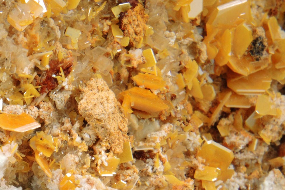 Wulfenite and Hemimorphite over Quartz from Meica District, Mount Peca, Carinthia, Slovenia