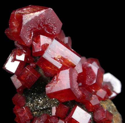 Vanadinite from Apache Mine (Vanadium Shaft), 8 km north of Globe, Gila County, Arizona