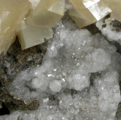 Calcite with Analcime from Gopher Valley Quarry, 16 km southwest of McMinnville, Yamhill County, Oregon