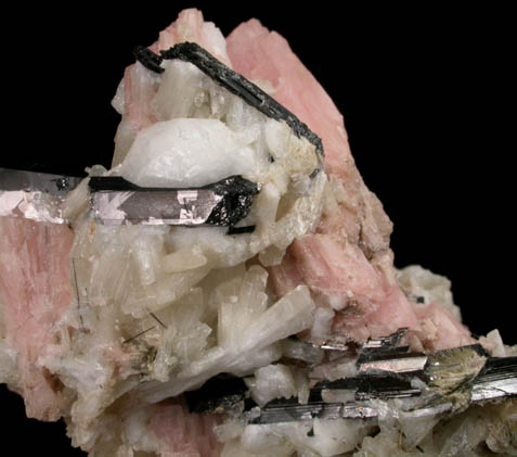 Serandite, Aegirine, Analcime, Natrolite, Albite from Mont Saint-Hilaire, Qubec, Canada