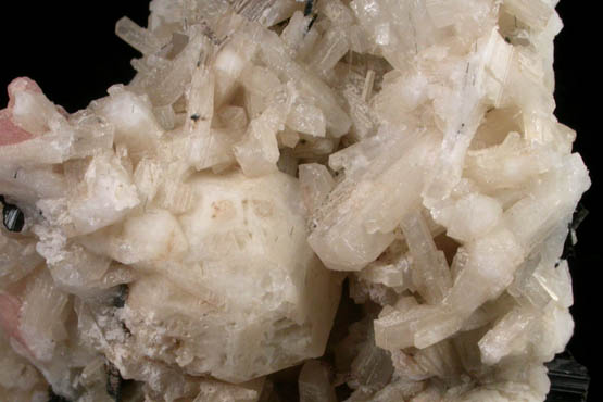 Serandite, Aegirine, Analcime, Natrolite, Albite from Mont Saint-Hilaire, Qubec, Canada