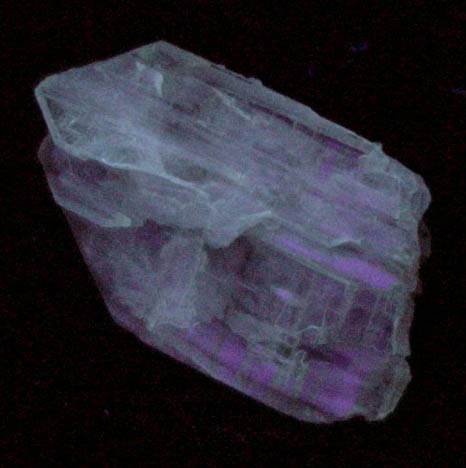 Cerussite (twinned crystals) from Monarch Mine, south side of Prichard Creek, 8 km southeast of Murray, Shoshone County, Idaho