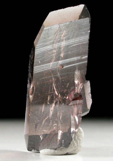 Axinite-(Fe) from Dodo Mine, Polar Urals, Tyumenskaya Oblast', Russia
