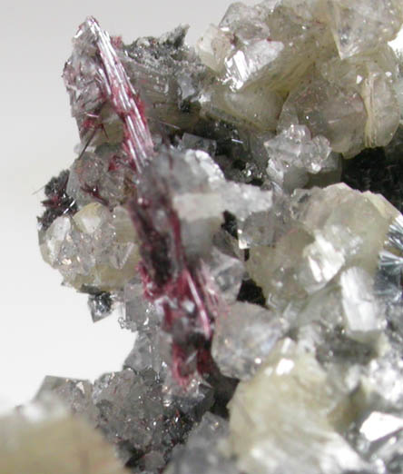 Kermesite, Valentinite, Stibnite from Lac Nicolet Mine, Qubec, Canada