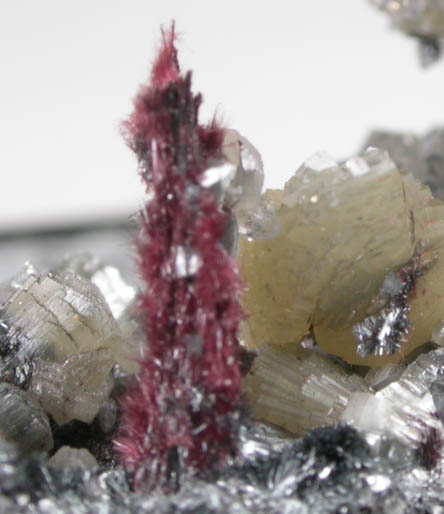 Kermesite, Valentinite, Stibnite from Lac Nicolet Mine, Qubec, Canada