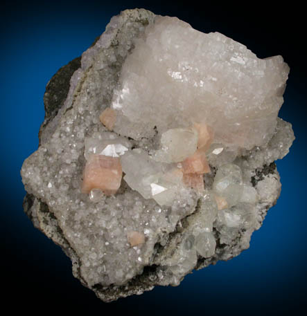 Heulandite-Ca, Chabazite-Ca, Quartz, Datolite from Upper New Street Quarry, Paterson, Passaic County, New Jersey