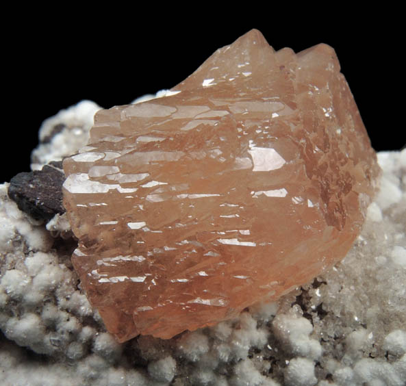 Olmiite on Oyelite and Calcite from N'Chwaning II Mine, Kalahari Manganese Field, Northern Cape Province, South Africa (Type Locality for Olmiite)