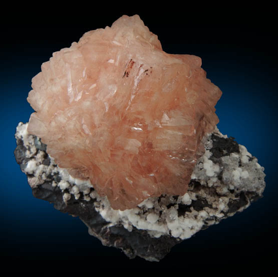 Olmiite with Oyelite and Calcite from N'Chwaning II Mine, Kalahari Manganese Field, Northern Cape Province, South Africa (Type Locality for Olmiite)