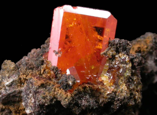 Wulfenite from Red Cloud Mine, Silver District, La Paz County, Arizona