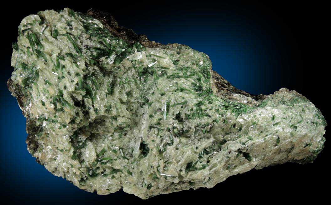 Actinolite and Talc on Clinochlore from Wenatchee Ridge, 16 km. northwest of Merritt, Chelan County, Washington