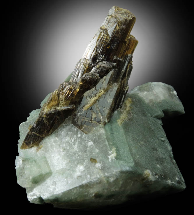 Epidote and Orthoclase var. Adularia with Actinolite inclusions from Alchuri, Shigar Valley, Gilgit-Baltistan, Pakistan