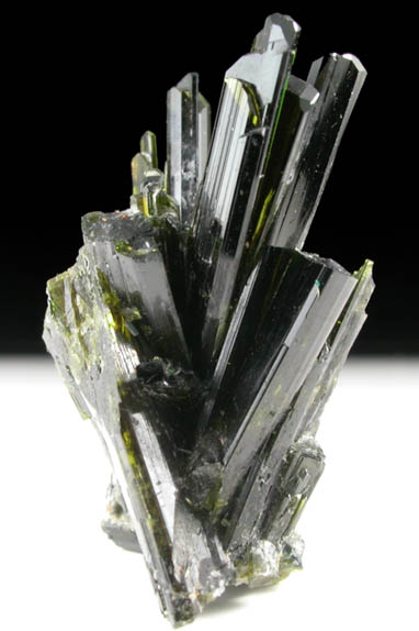 Epidote from Knappenwand, Untersulzbachtal, near Salzburg, Austria