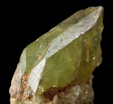 Titanite (twinned crystals) from Capelinha, Minas Gerais, Brazil