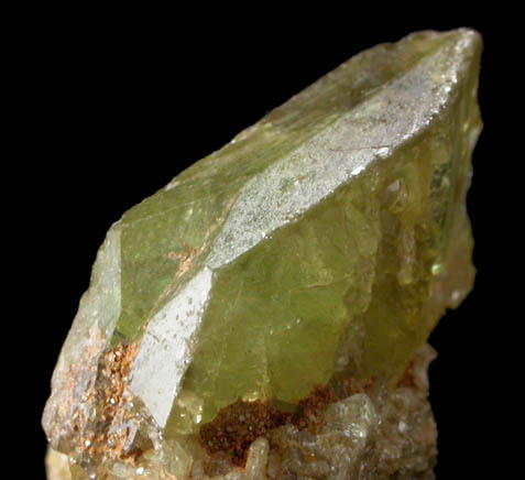 Titanite (twinned crystals) from Capelinha, Minas Gerais, Brazil